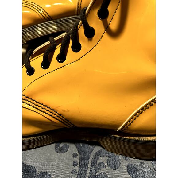 Dr Martens Patent Leather Mustard Yellow Steel Toed Boots size 8/EU 39 - Picture 4 of 9